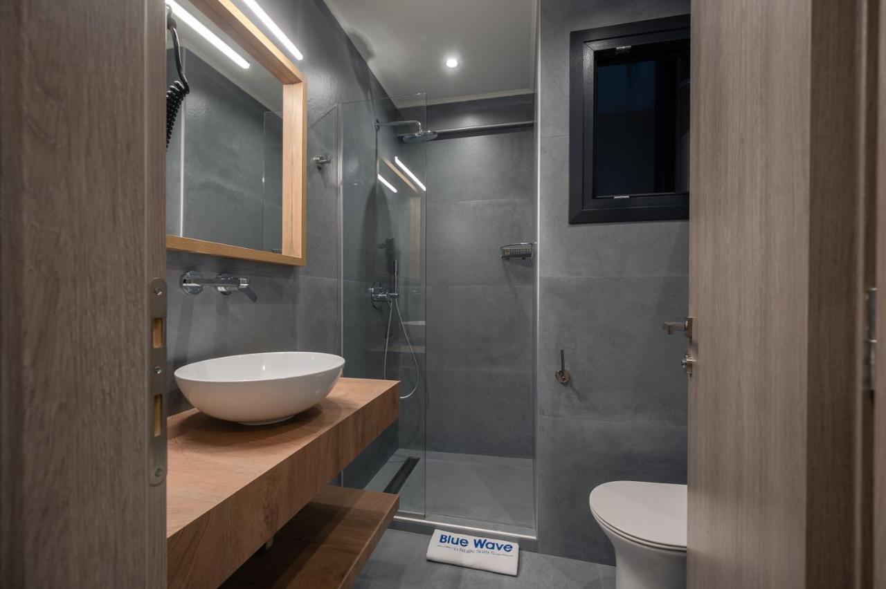 Blue Wave Luxury Suites Nea Iraklitsa Luaran gambar